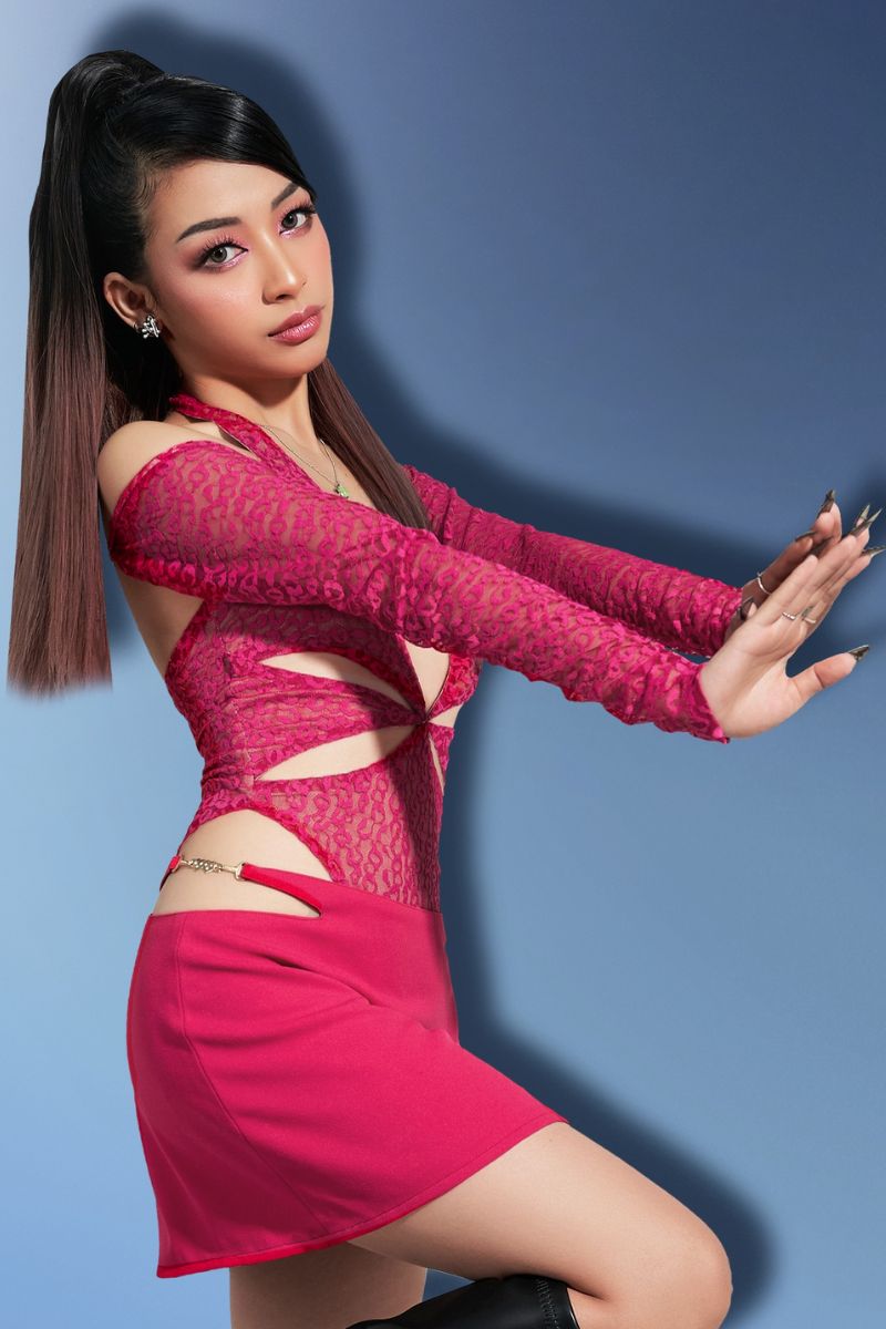 Ảnh Bạch Ngọc Anh Thư sexy 15