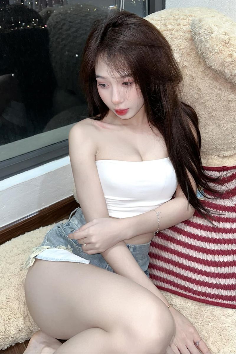 Ảnh Bùi Thị Quỳnh Hương sexy cuốn hút 11