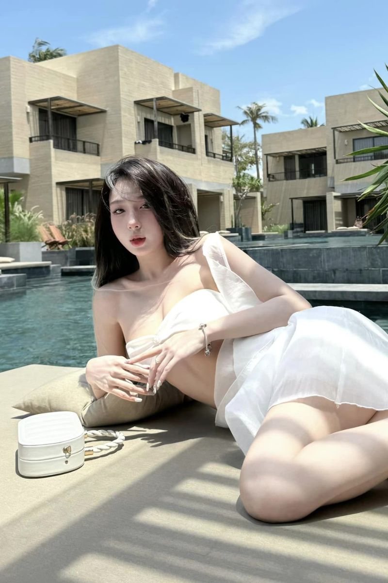 Ảnh Bùi Thị Quỳnh Hương sexy cuốn hút 2