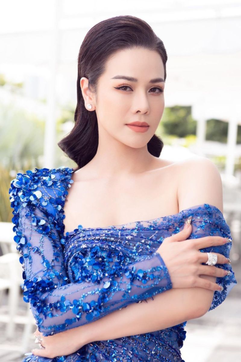 Ảnh Nhật Kim Anh sexy nóng bỏng 18