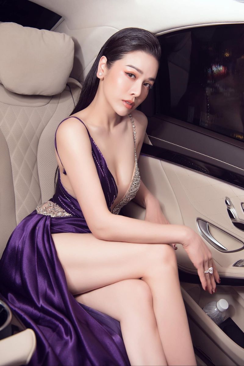 Ảnh Nhật Kim Anh sexy nóng bỏng 2