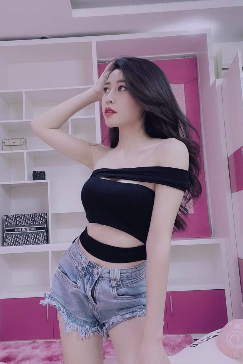 Ảnh Phương Ngọc Luyến sexy 33