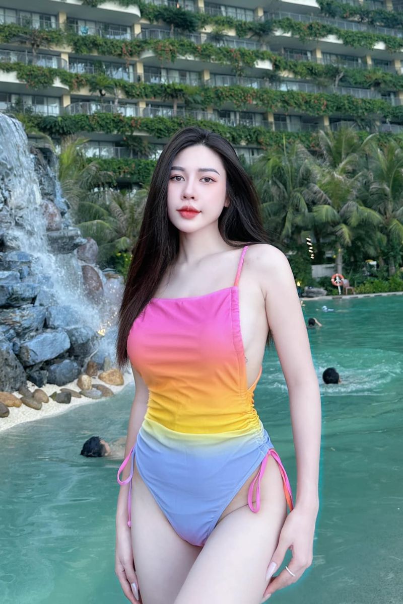 Ảnh Phương Ngọc Luyến sexy 5