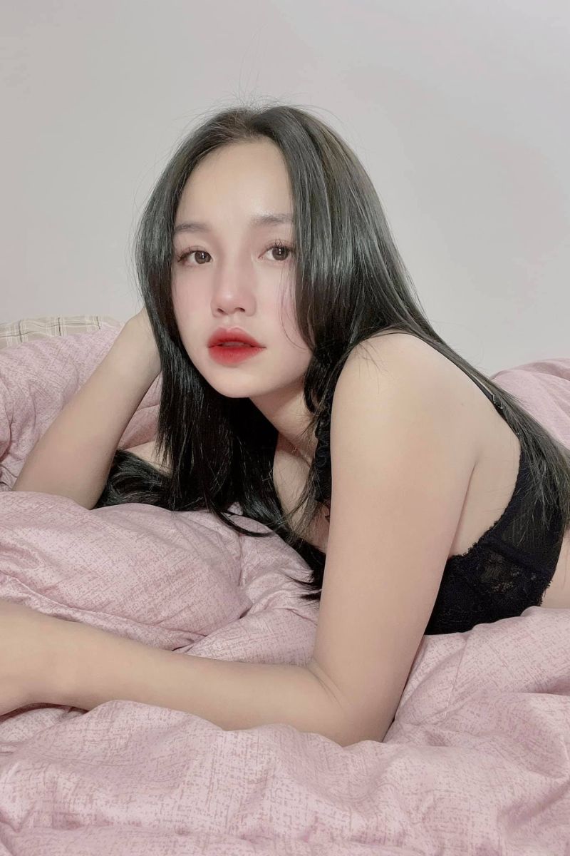 Ảnh Thị Nhung sexy cuốn hút 5