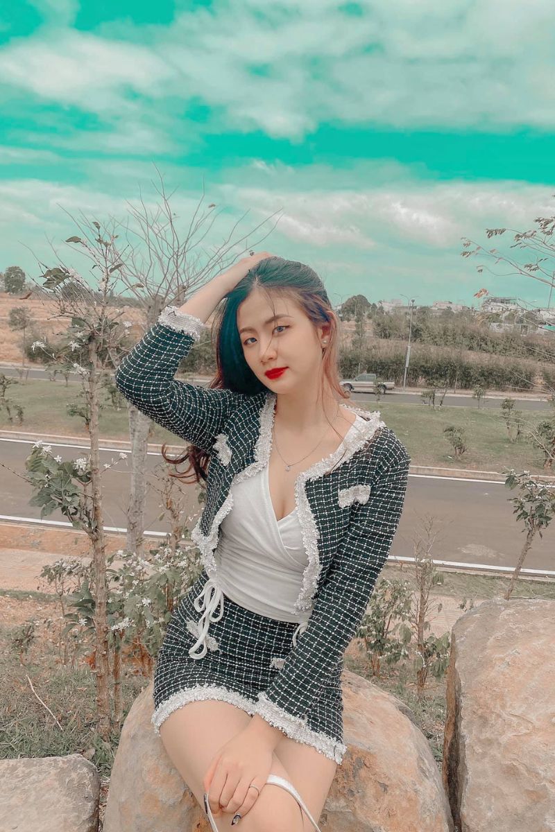 Ảnh TikTok Tô Quỳnh Hương Sexy với vòng 1 quyến rũ 18