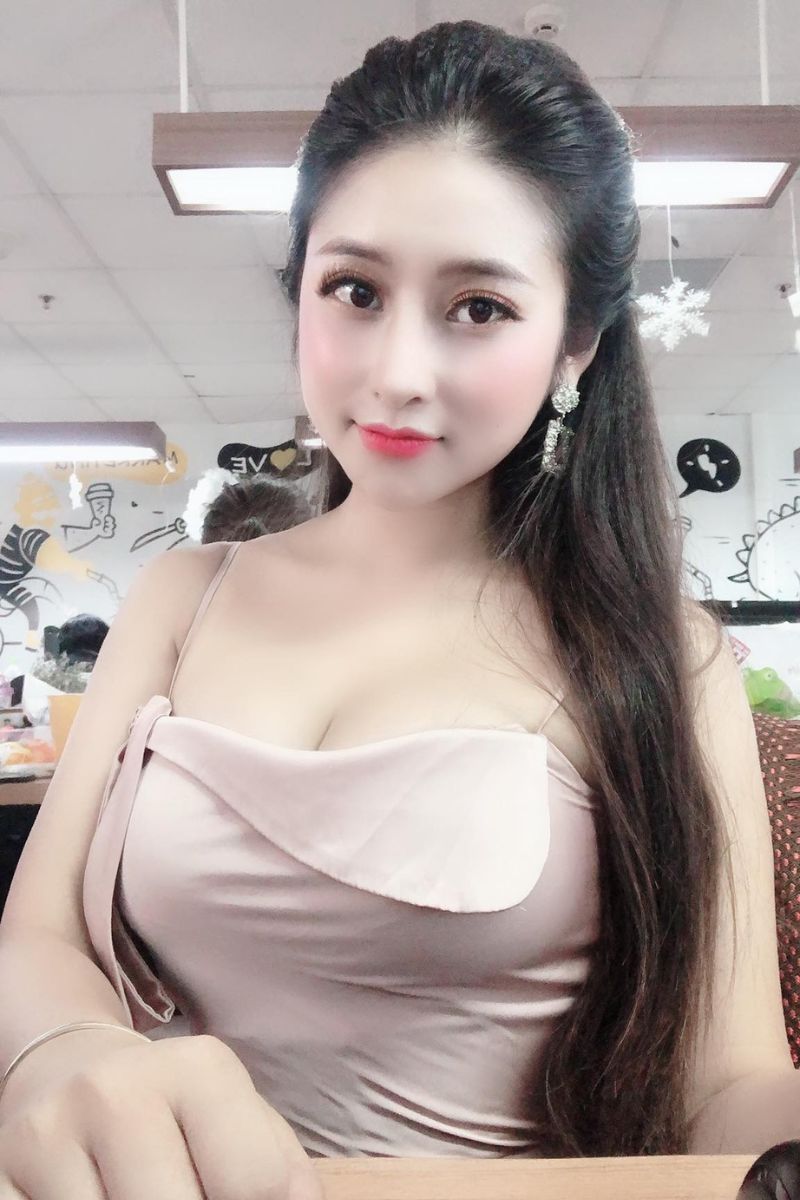 Ảnh Tiktoker Bùi Hồng Anh sexy cuốn hút 12