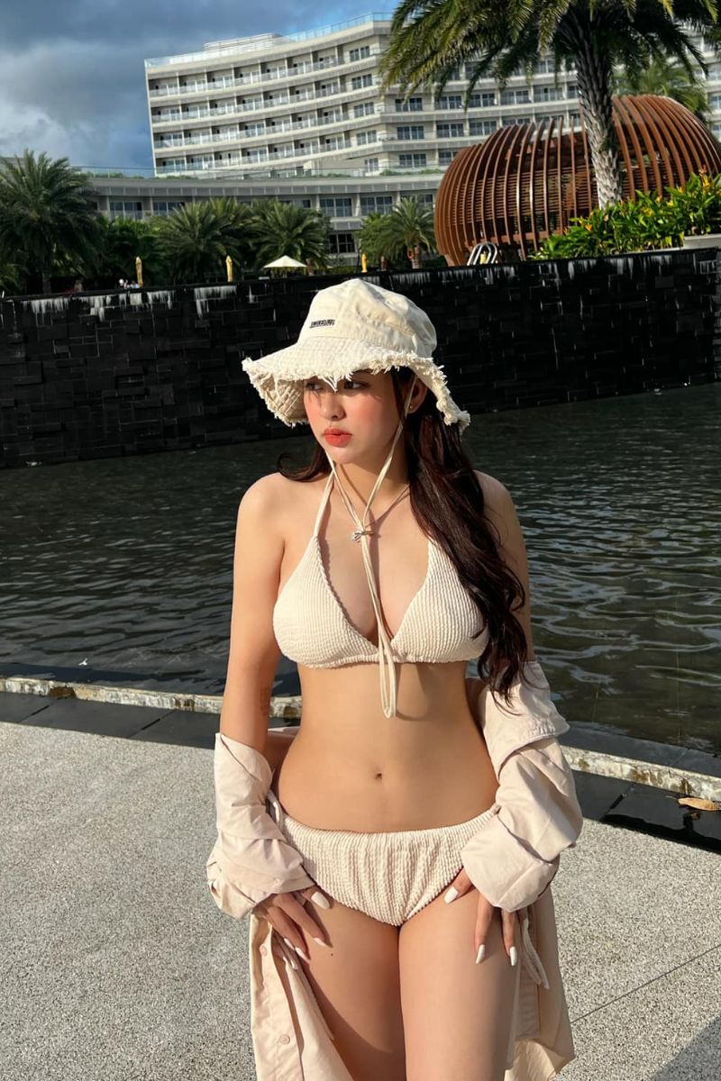 Ảnh tiktoker Huỳnh Thái Phương Vy bikini gợi cảm 9