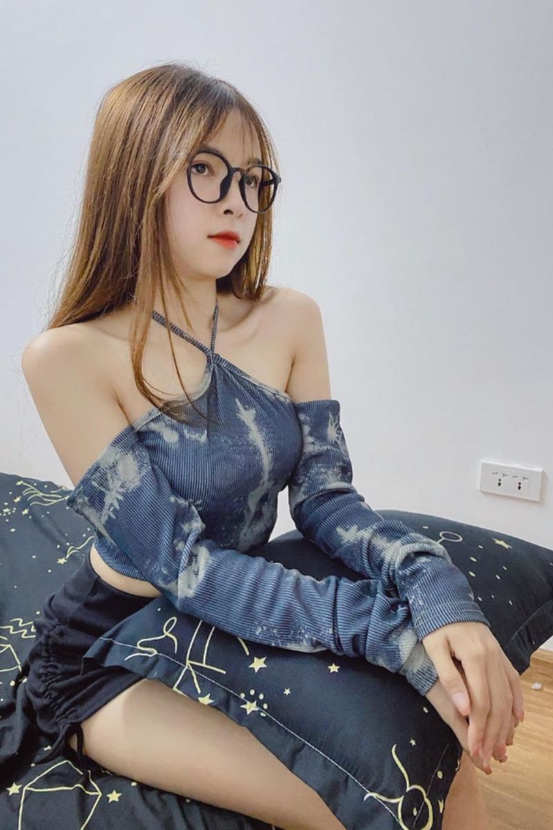 Ảnh tiktoker Lộc Ánh Thu sexy cuốn hút 15