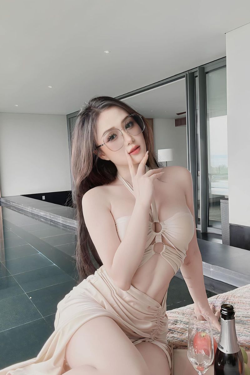 Ảnh tiktoker Phan Ngọc Anh Thư sexy 12