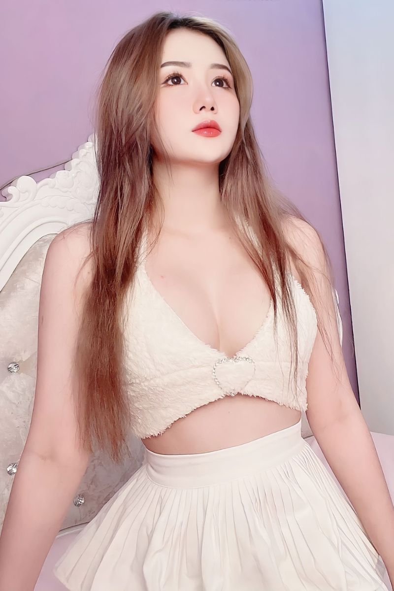 Ảnh tiktoker Phan Ngọc Anh Thư sexy 28