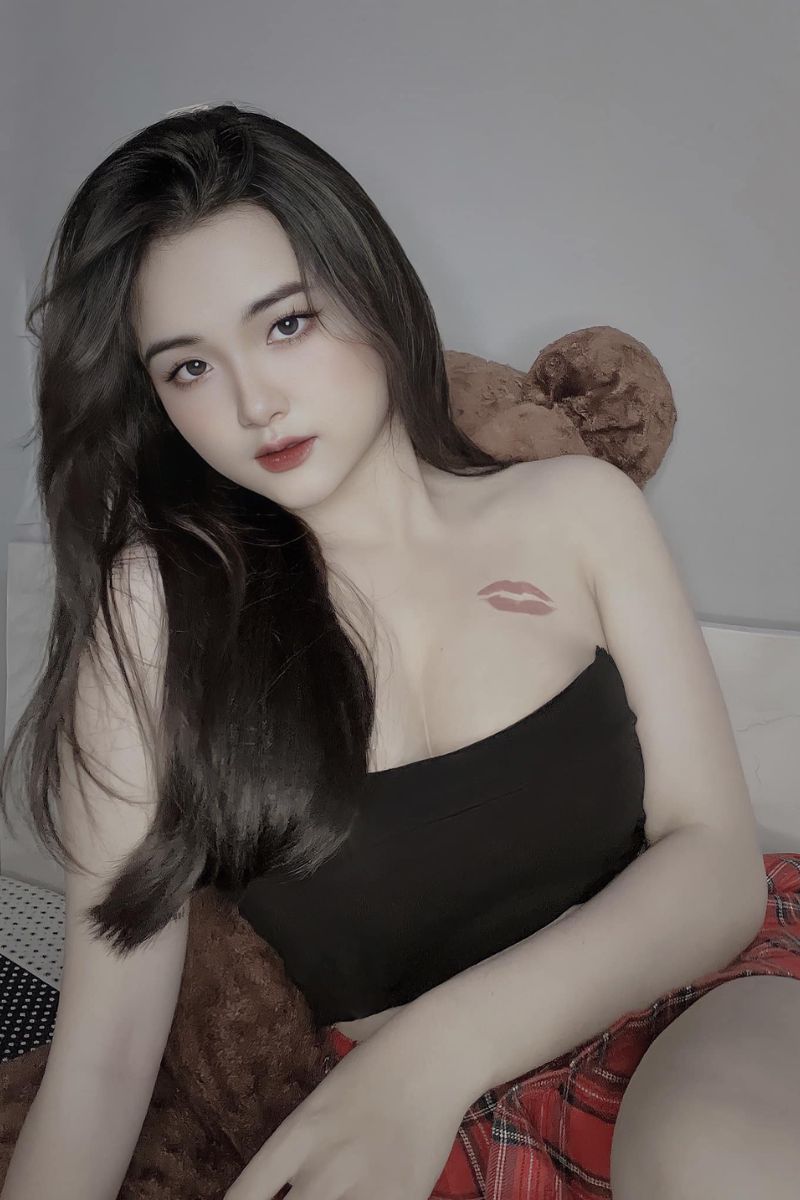 Ảnh tiktoker Trần Ngọc Tuyền sexy 10