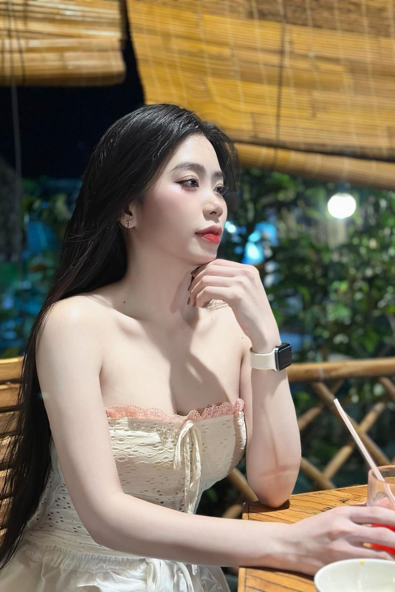 Ảnh tiktoker Võ Phượng sexy gợi cảm 5