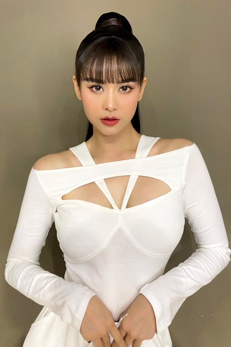 Ảnh Trương Quỳnh Anh sexy 29