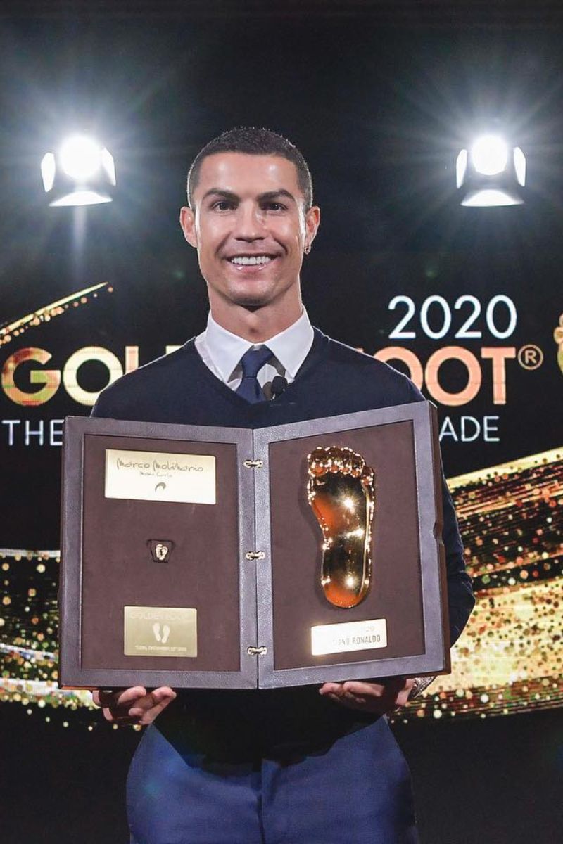 Meme Ronaldo nhận giải hot nhất 7