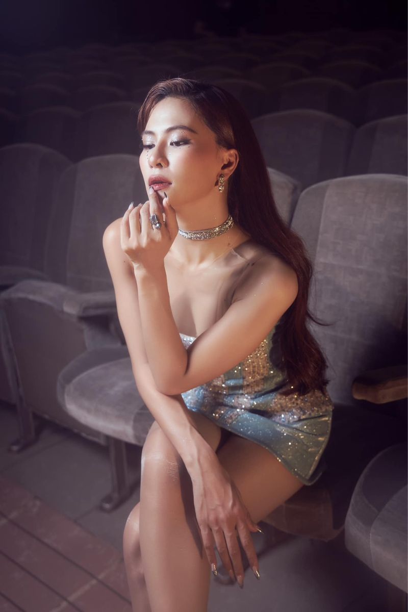 Ảnh Hà Nhi sexy 2