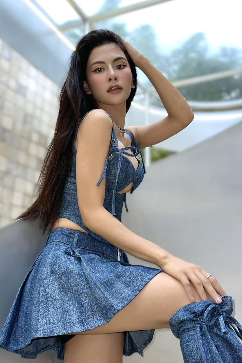 Ảnh Hà Nhi sexy 23