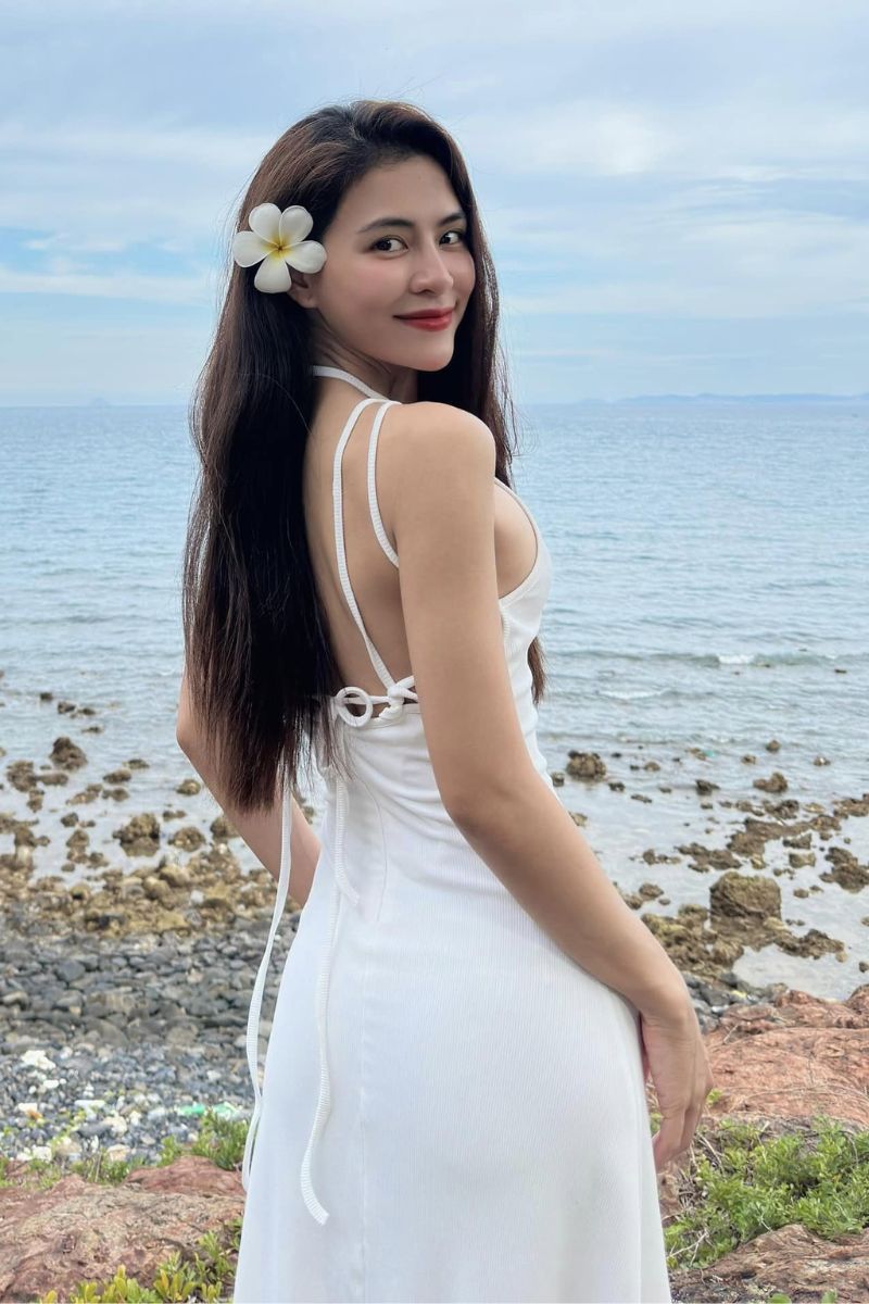 Ảnh Hà Nhi sexy 27