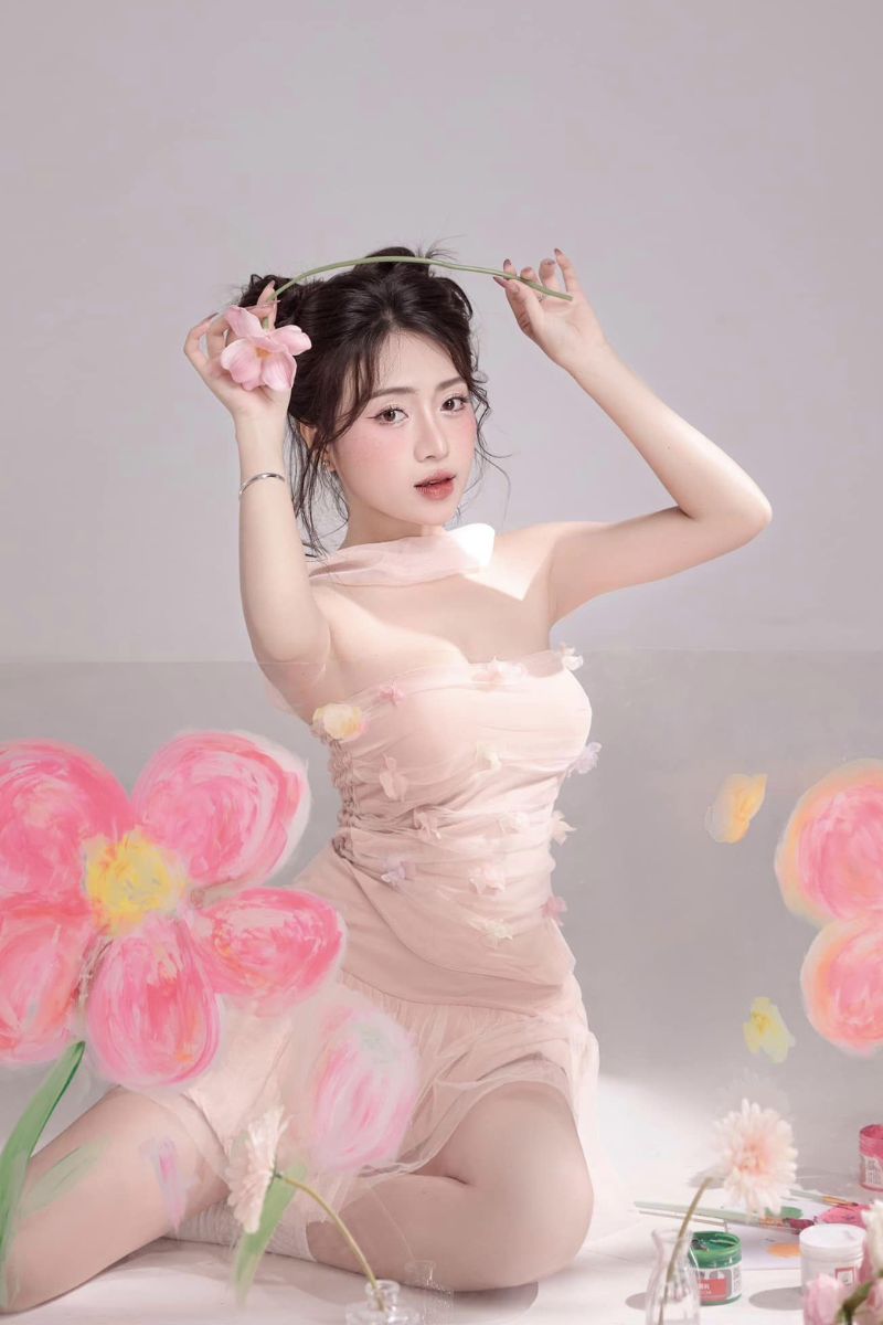 Ảnh Hạ Nhiên sexy 1