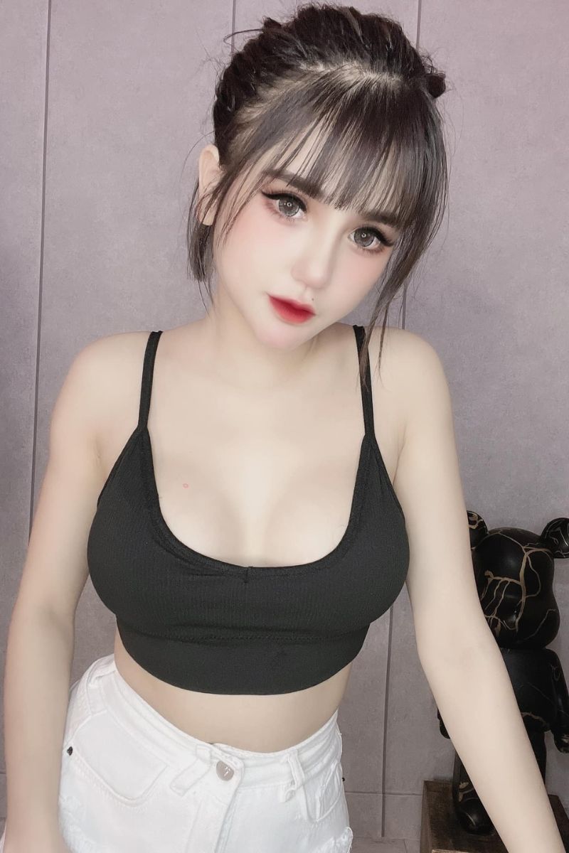 Ảnh Phượng Mazda sexy 14