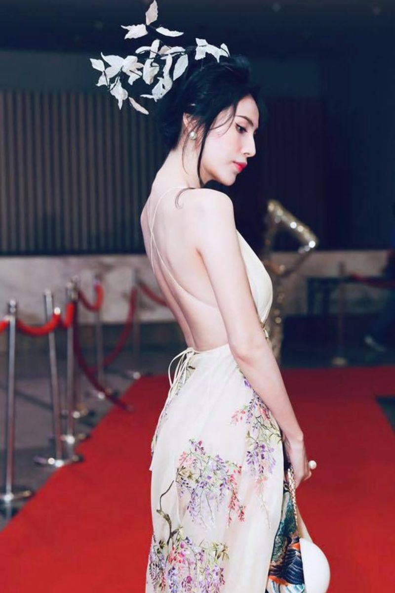 Ảnh Thủy Tiên sexy 11