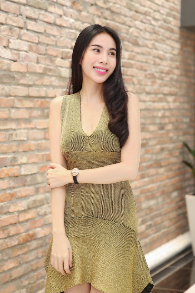 Ảnh Thủy Tiên sexy 16