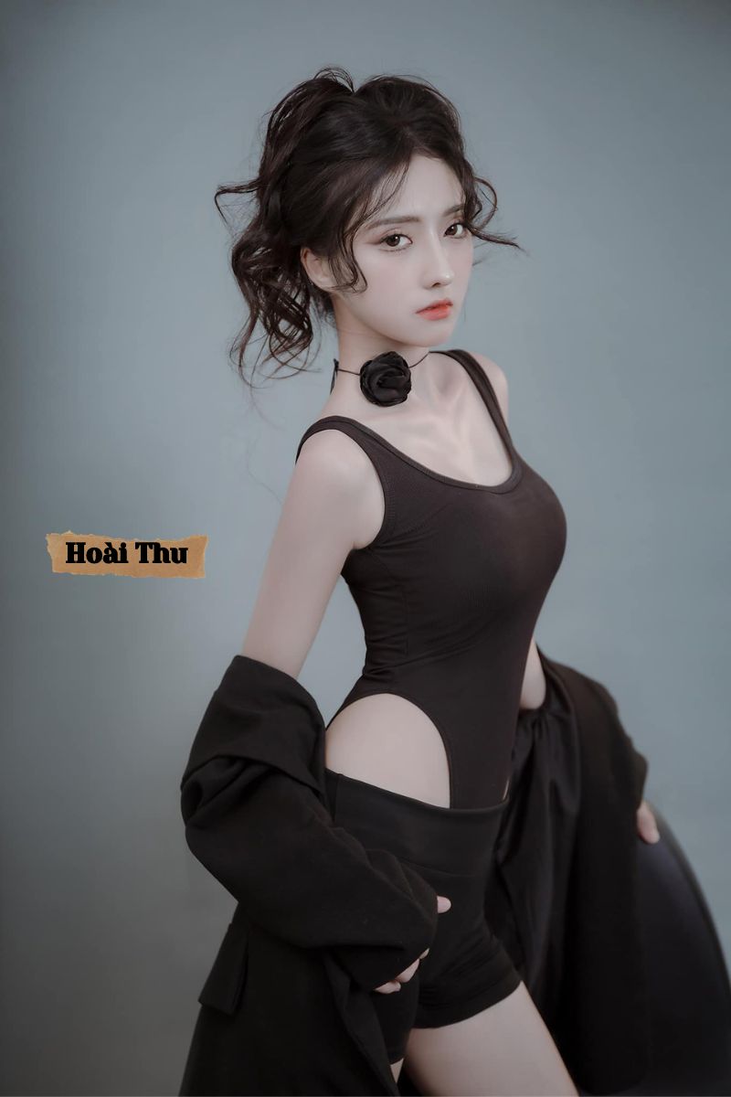 Ảnh tiktoker Hoài Thu sexy 3