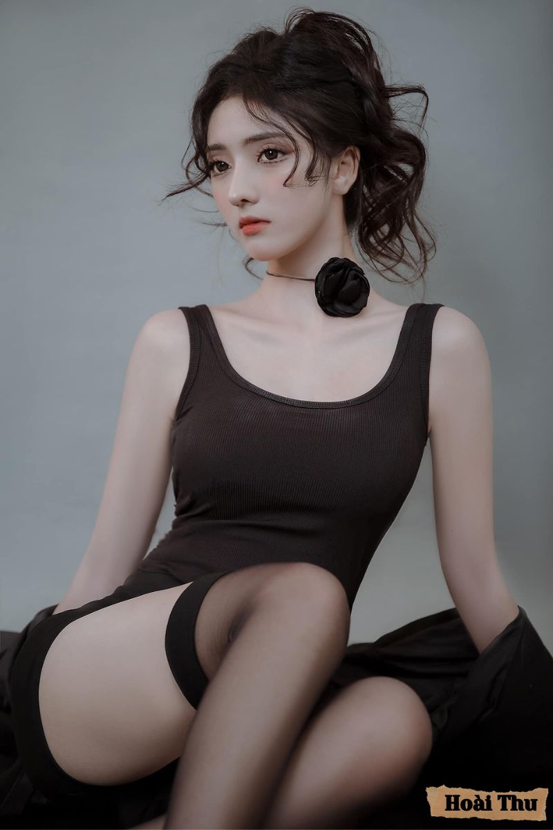 Ảnh tiktoker Hoài Thu sexy 5