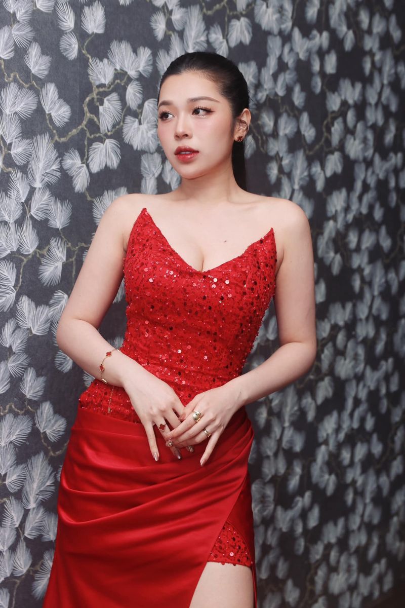 Ảnh tiktoker Nguyễn Kiều Oanh sexy 4