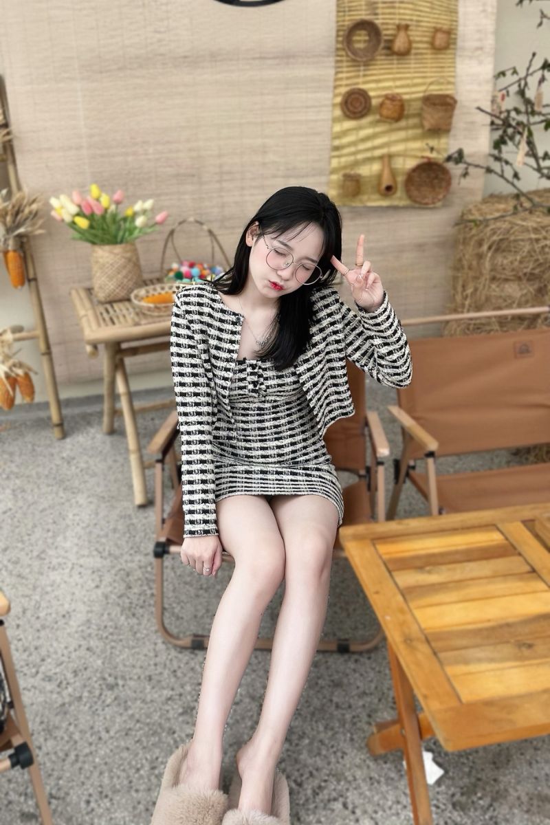 Ảnh tiktoker Phan Thị Oanh sexy 11