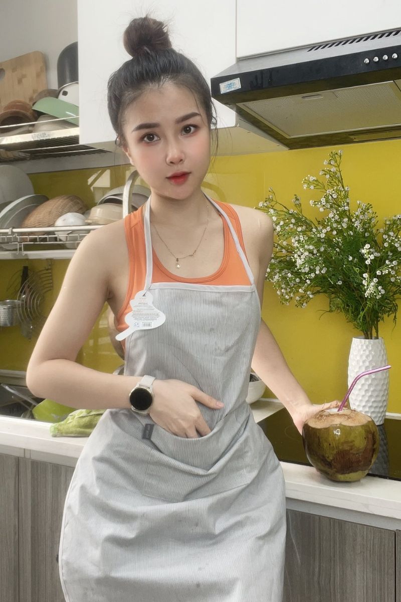 Ảnh tiktoker Thu Nhi xinh đẹp 19