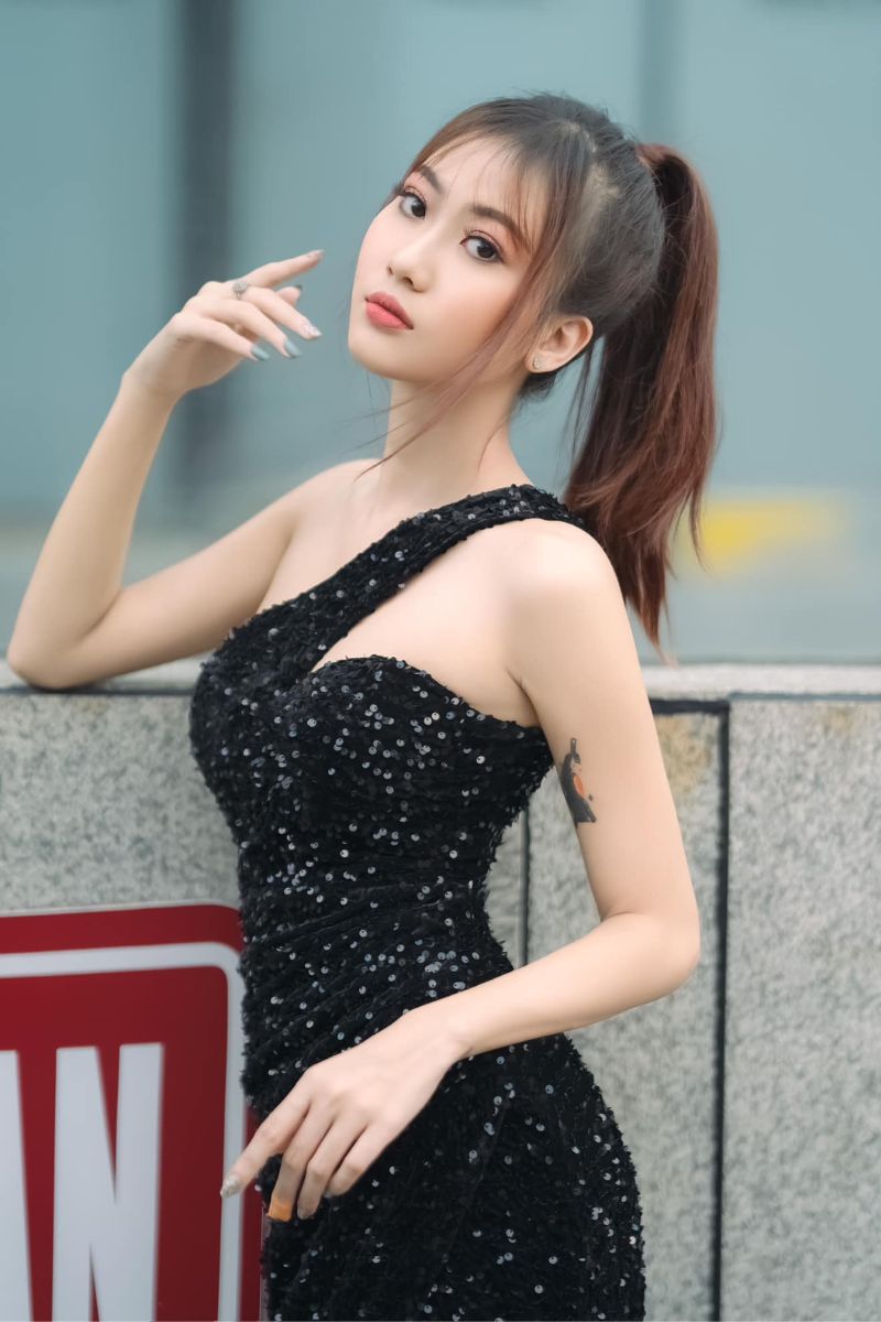 Ảnh tiktoker Thu sexy 4