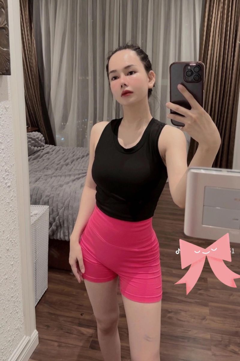 Ảnh tiktoker Trần Oanh sexy 10