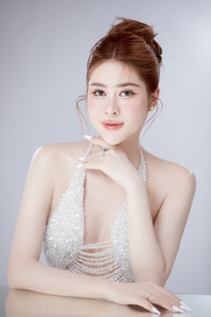 Ảnh Trần Ngọc Phương Mai sexy 1