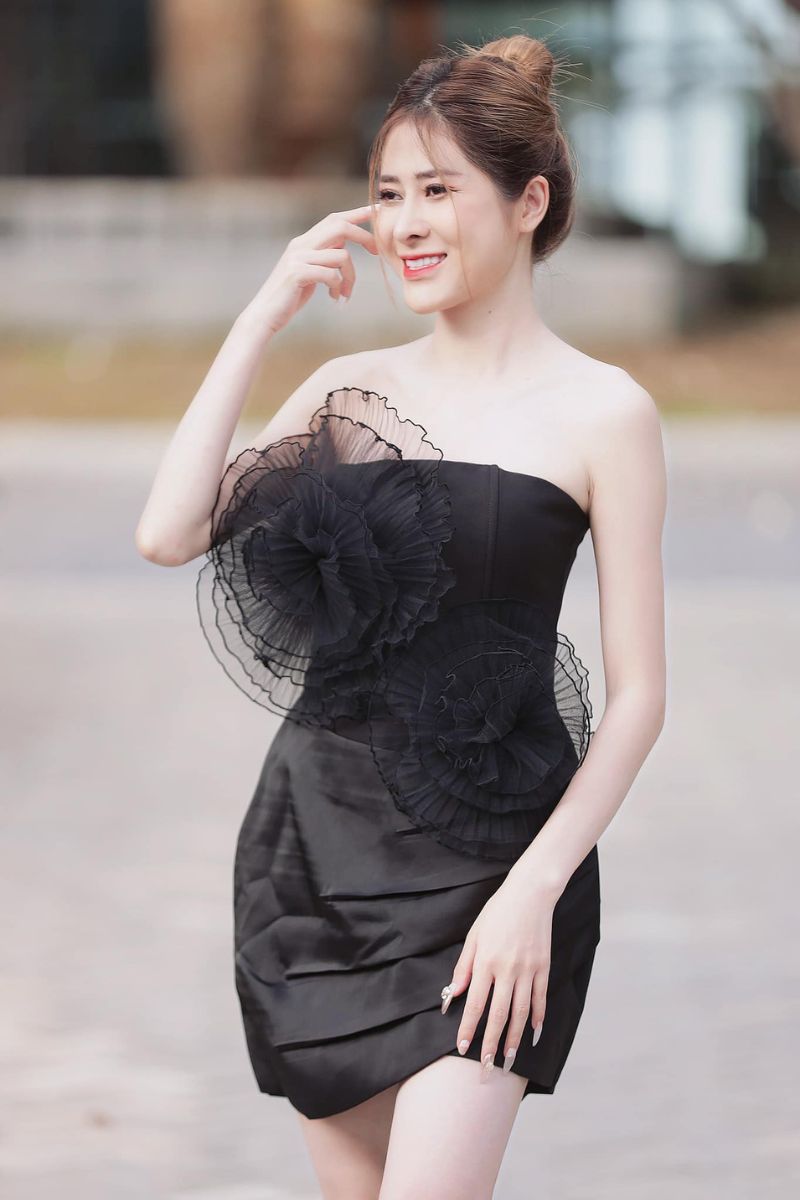 Ảnh Trần Ngọc Phương Mai sexy 2