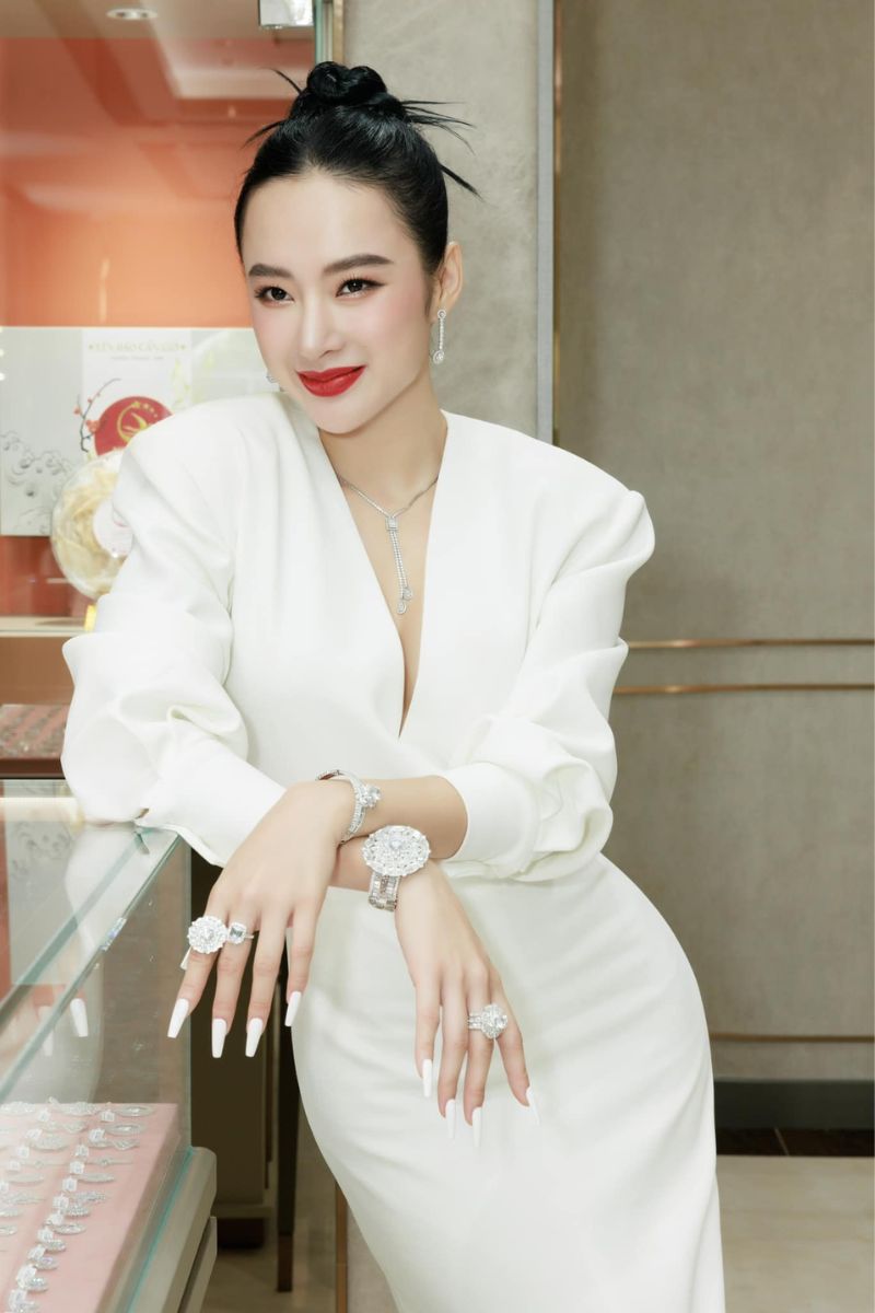 Ảnh Angela Phương Trinh 6