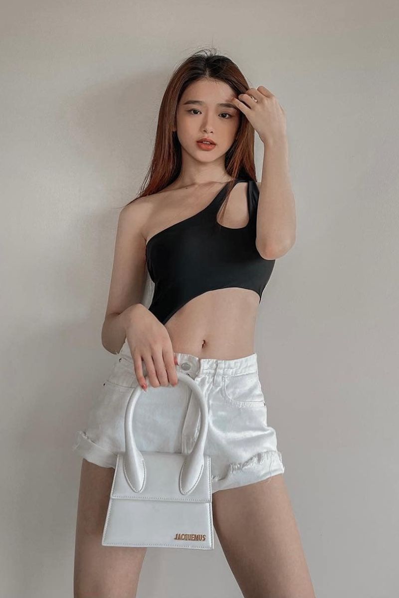 Ảnh Linh Ka sexy 23