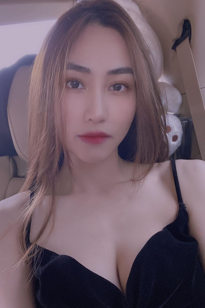 Ảnh Ngân Khánh sexy 13