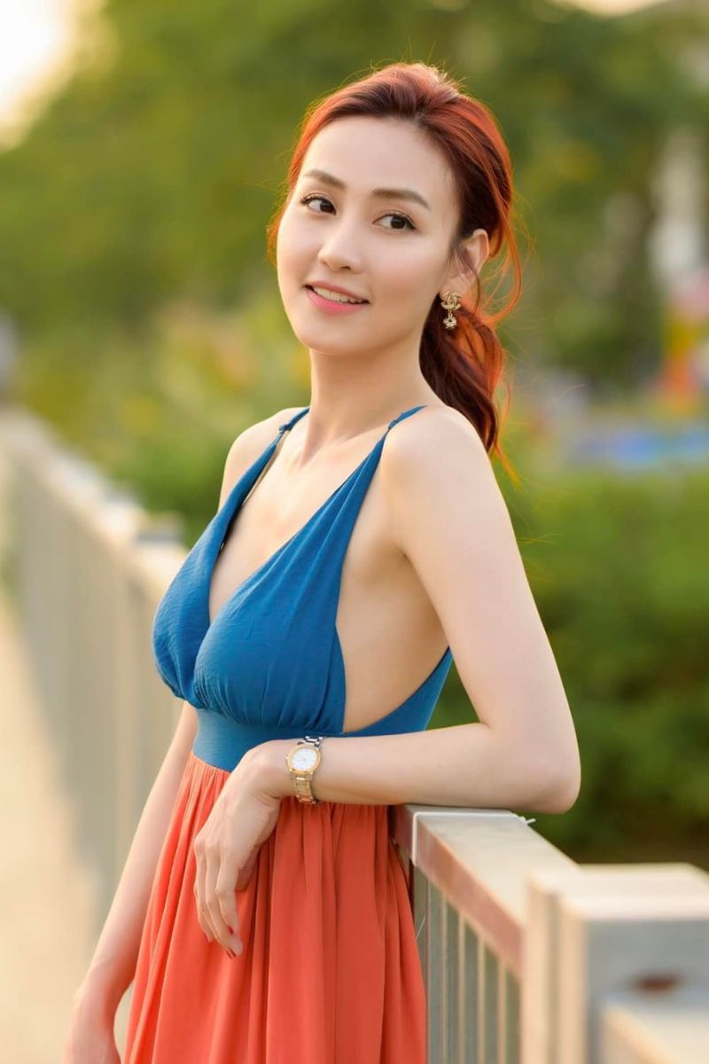 Ảnh Ngân Khánh sexy 4