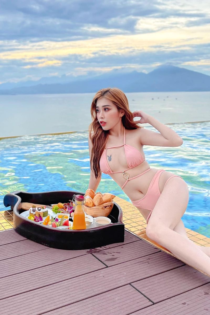 Ảnh PINKY BẢO TRÂN mặc bikini 11