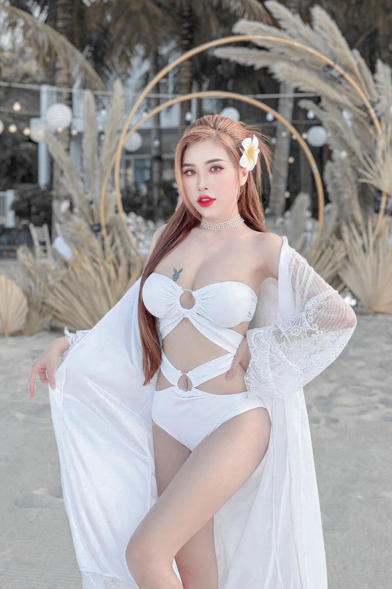 Ảnh PINKY BẢO TRÂN mặc bikini 22