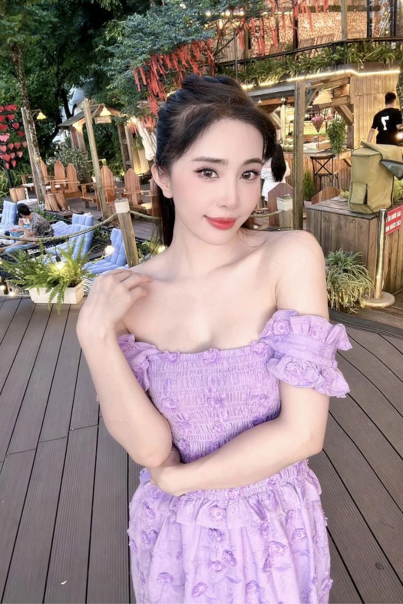 Ảnh Quỳnh Nga sexy 11