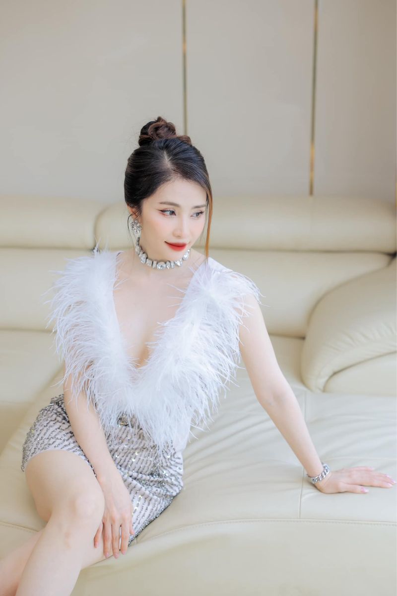 Ảnh Quỳnh Nga sexy 13