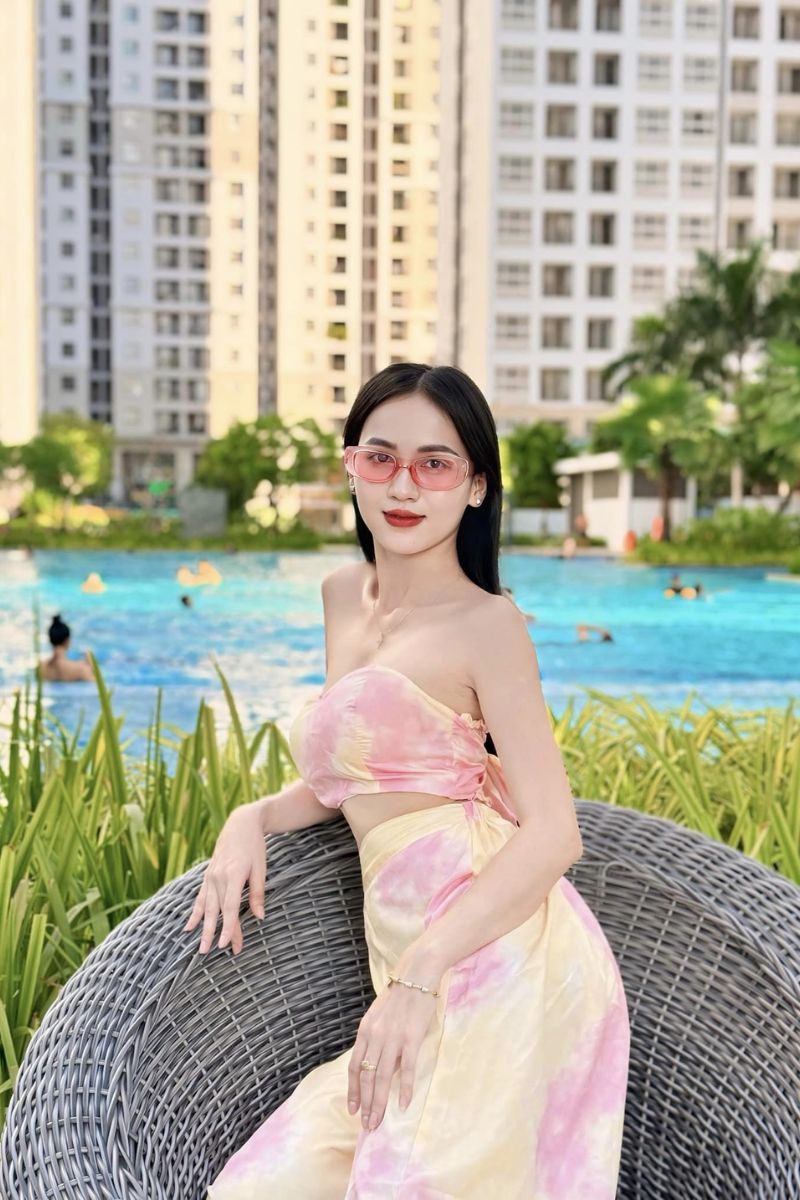 Ảnh tiktoker Lê Thị Ngân Châu sexy 22