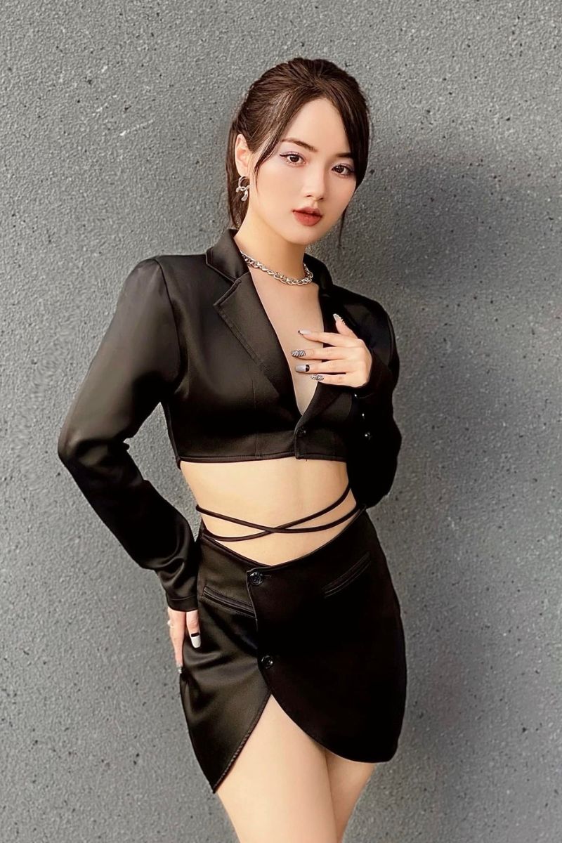 Ảnh tiktoker Nguyễn Thanh Hằng sexy 16