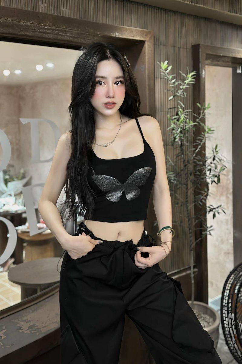 Ảnh tiktoker Quế Chi sexy 16