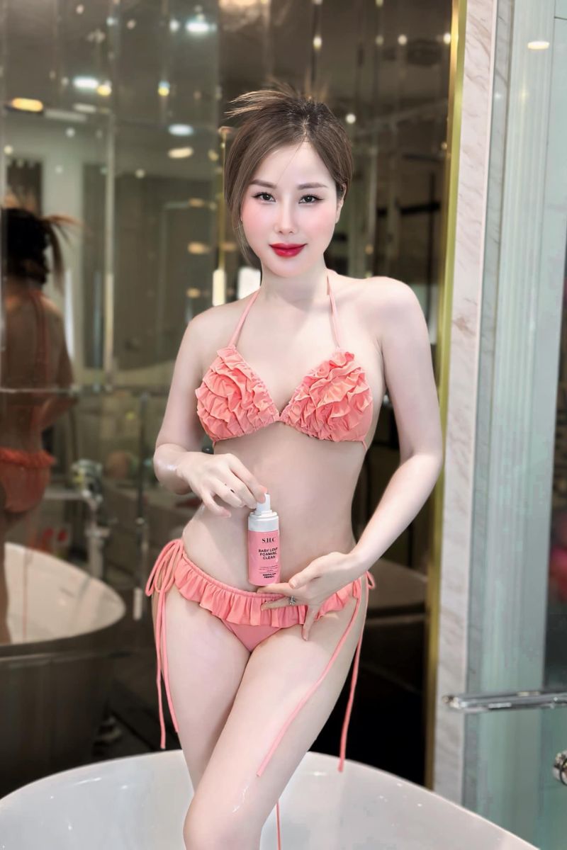 Ảnh tiktoker Trần Hằng sexy 30