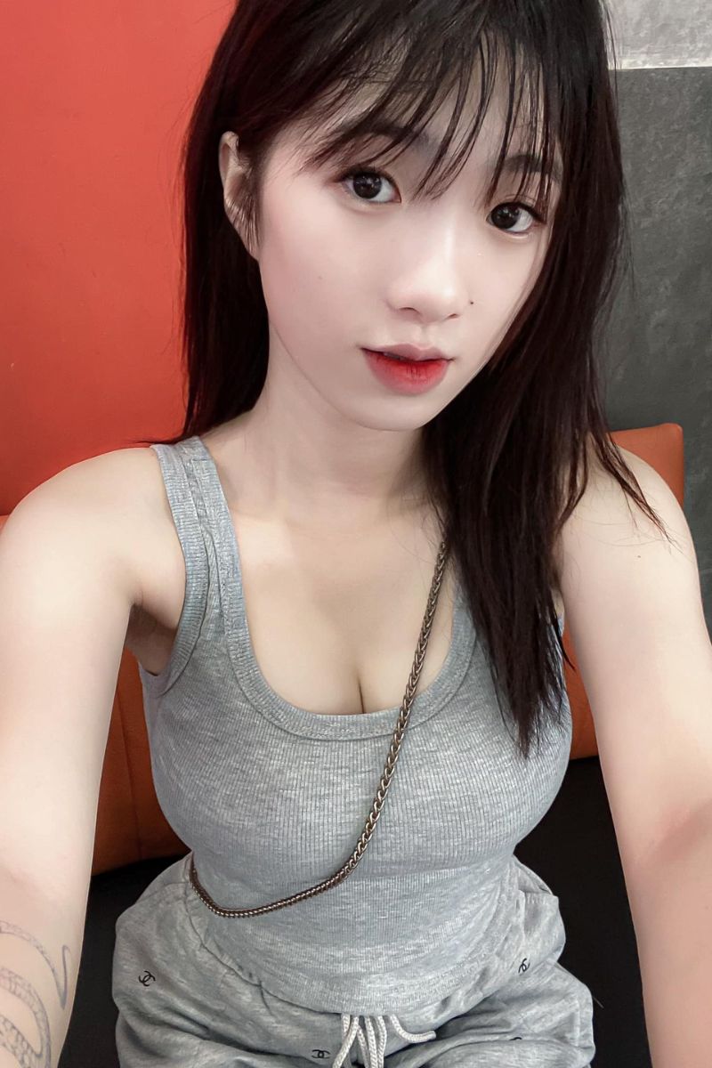 Ảnh Trân Becky Nguyễn 69 sexy 4