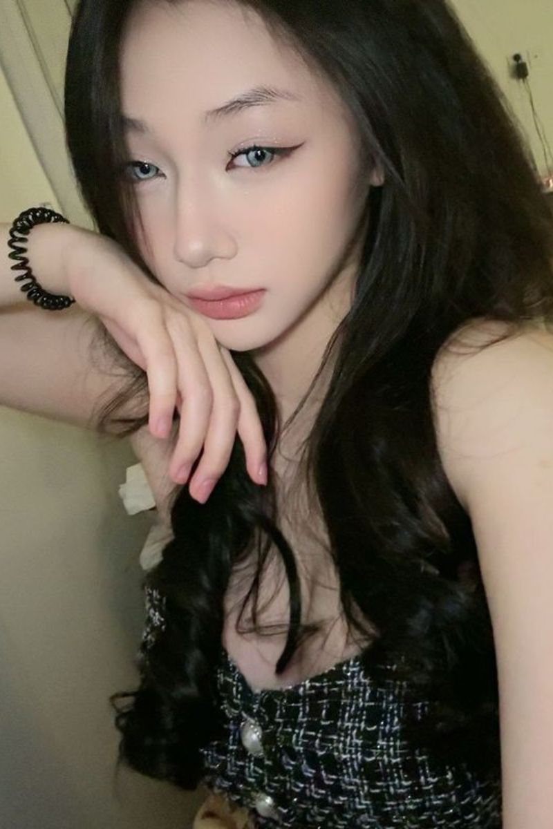 Ảnh Trần Hà Linh sexy 28