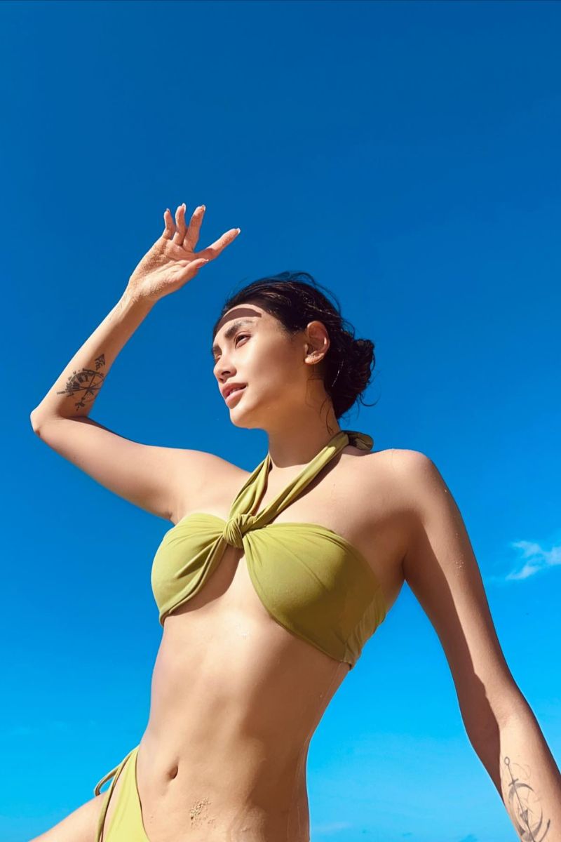 Ảnh VÕ HOÀNG YẾN bikini 15