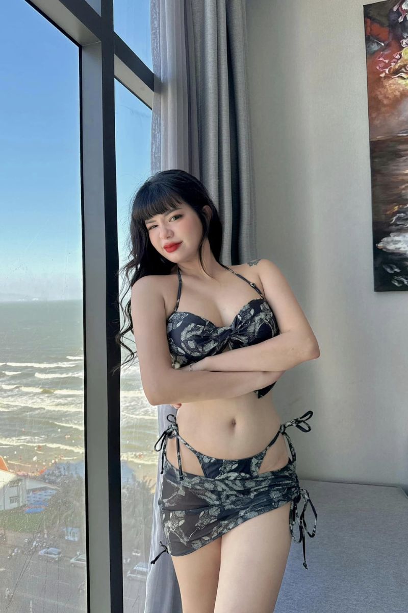 Ảnh Bích Ngọc bikini 8